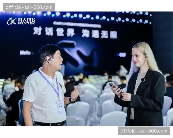 技术前瞻：下一代“裁判通讯系统”将集成降噪与实时翻译，改善场上沟通